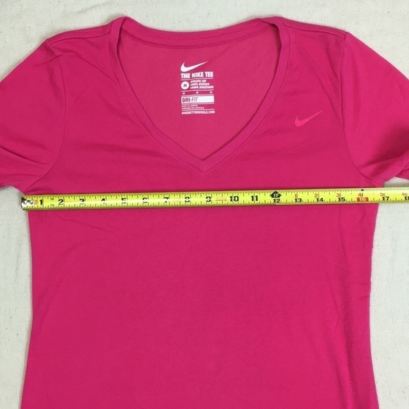 Nike V Neck Dri Fit Cotton blend Pink Tee - Picture 4 of 8